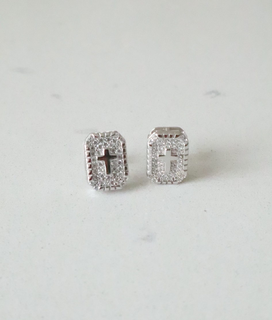 BIBLE. STUDS SILVER