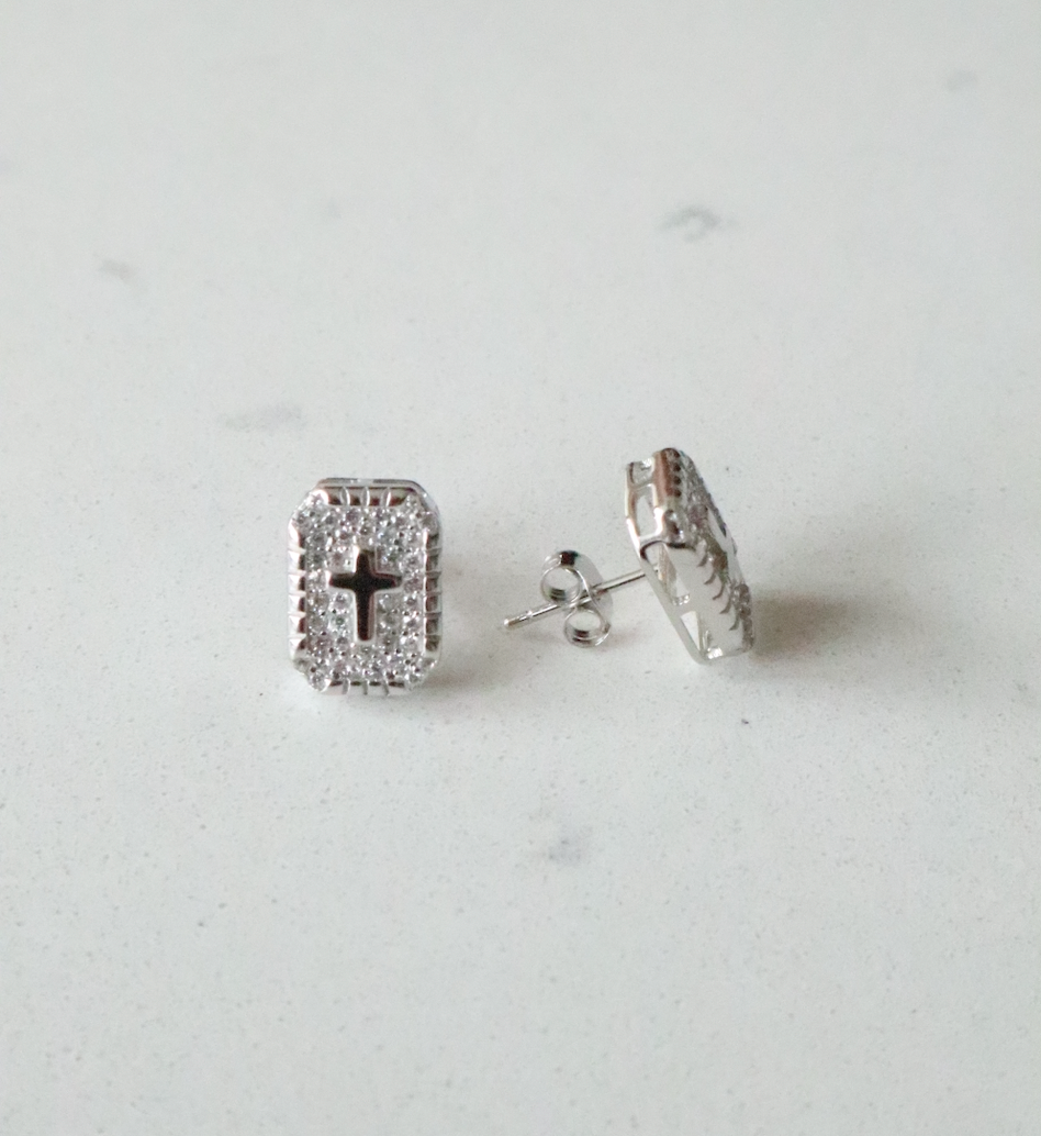 BIBLE. STUDS SILVER