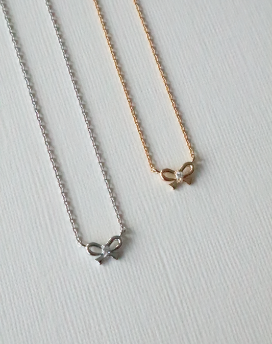 BABY BOW NECKLACE GOLD